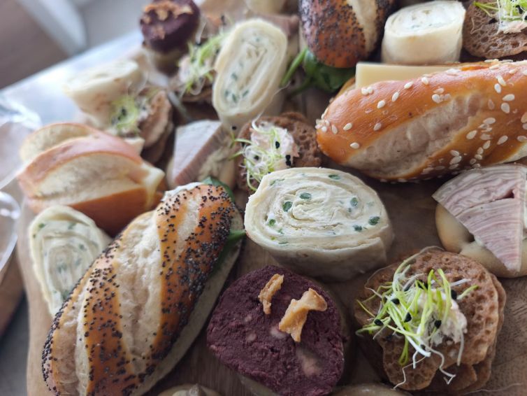 a97c4619-88a6-41f8-8204-0d2b5db3d6f8